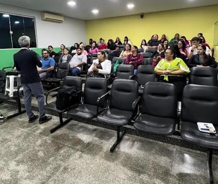 Deputado Jean Oliveira leva curso de oratória para Alta Floresta d’Oeste por meio da Escola do Legislativo