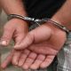 Criminoso é capturado por populares após assalto a trabalhador em Rolim de Moura; comparsa foge com celular roubado