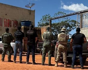 PF prende cinco e apreende 1.900 litros de combustível ilegal em Guajará-Mirim – Polícia