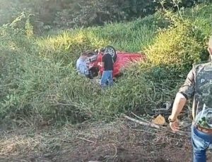 Cinco pessoas morrem em colisão frontal entre carro e bitrem na BR-364, em Porto Velho – Polícia